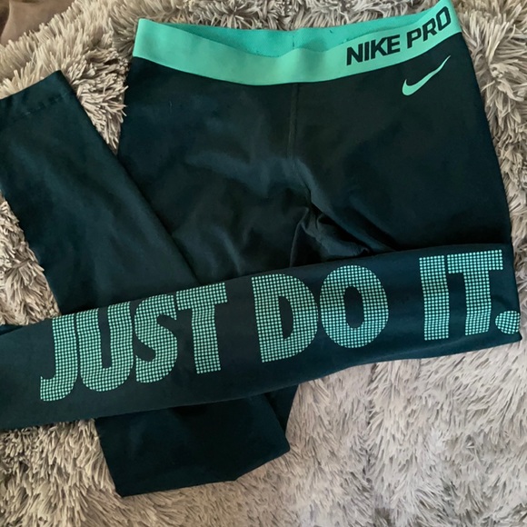 Nike Pro Dry Fit Leggings